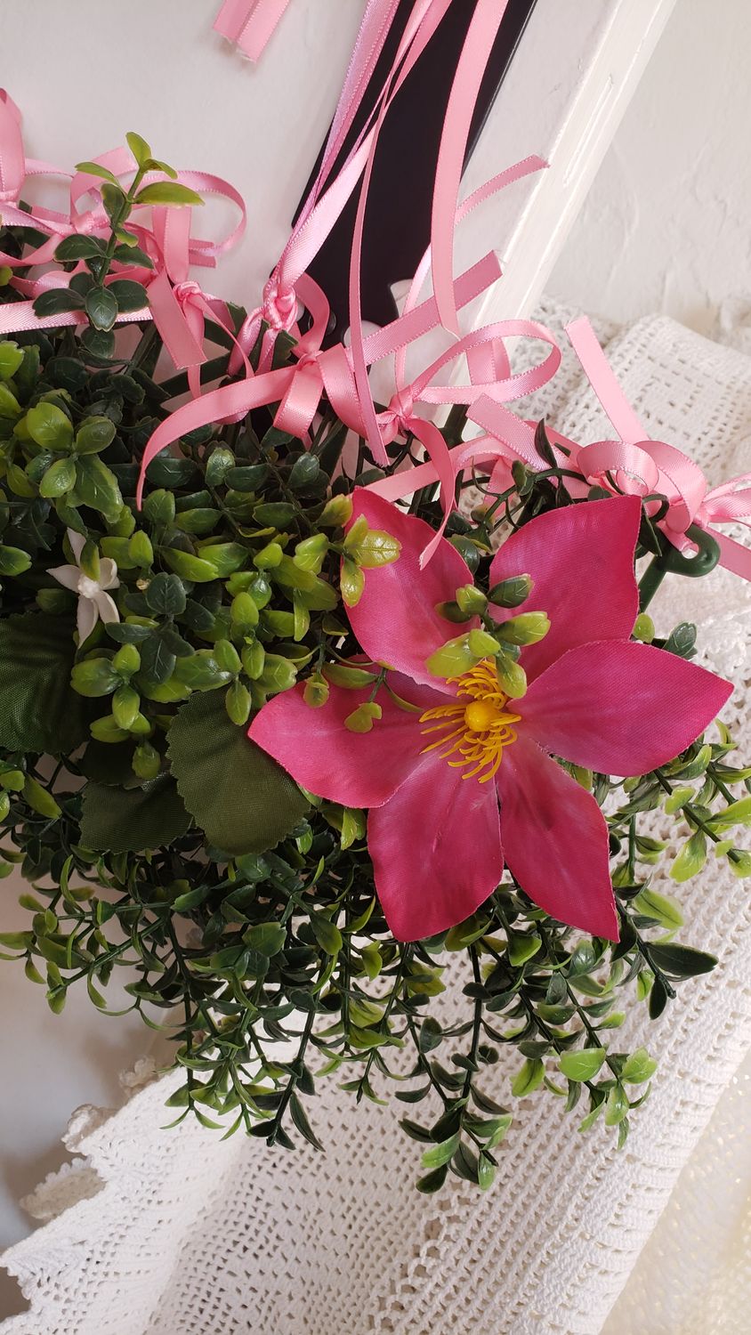 Pochette sac fleuri à suspendre – vue 2 – création faite main, Fleur et Chuchotement