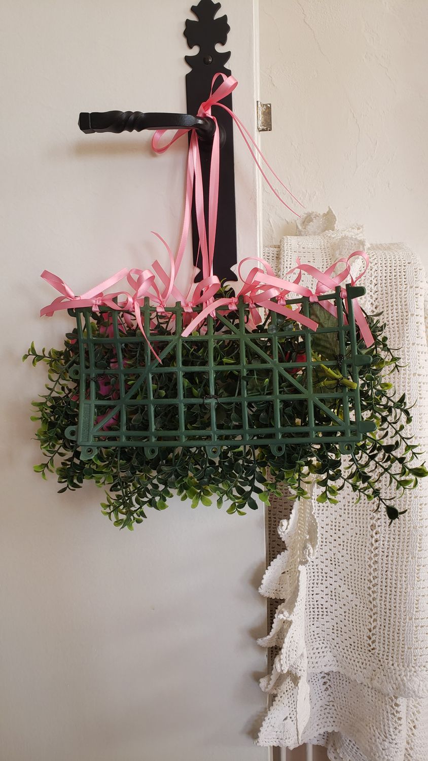 Pochette sac fleuri à suspendre – vue 3 – création faite main, Fleur et Chuchotement
