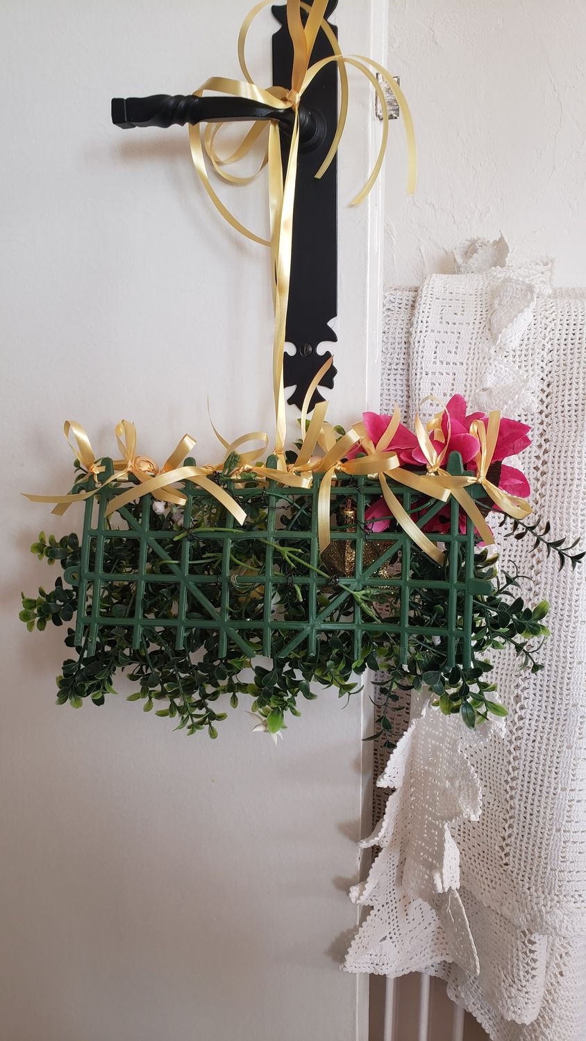 Pochette fleurie à suspendre – vue 4 – création faite main, Fleur et Chuchotement