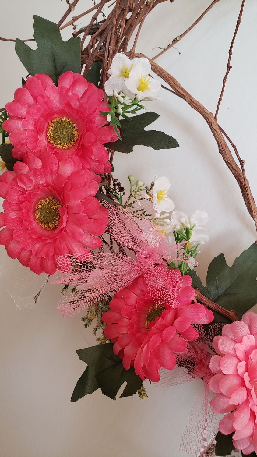 Couronne nuance de rose – vue 3 – création faite main, Fleur et Chuchotement