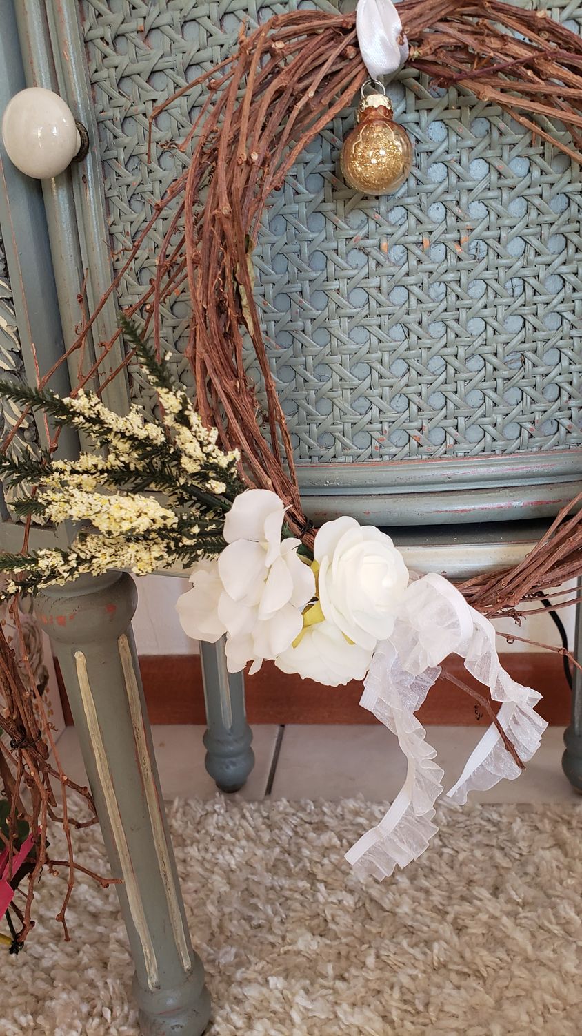Couronne elegance – vue 3 – création faite main, Fleur et Chuchotement