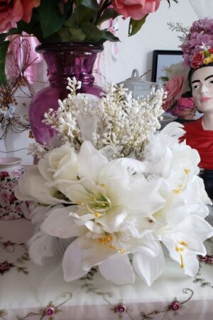 Nuage blanc fleuri – création faite main, Fleur et Chuchotement
