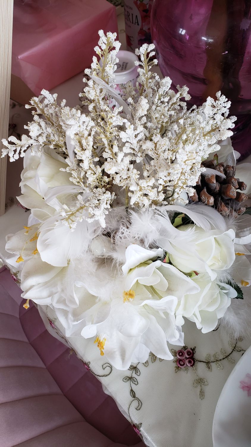 Nuage blanc fleuri – vue 3 – création faite main, Fleur et Chuchotement