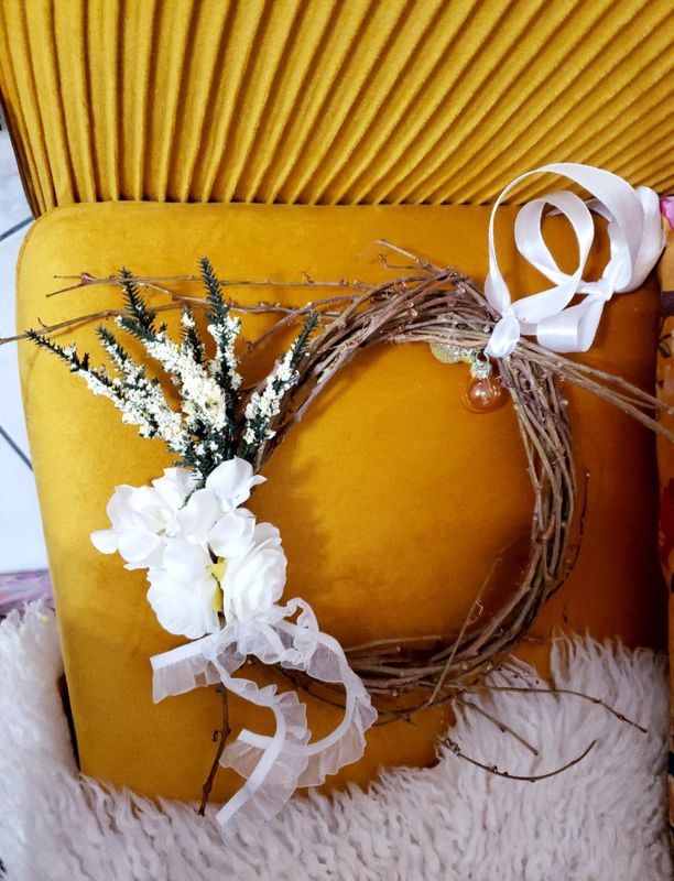 Couronne elegance – création faite main, Fleur et Chuchotement