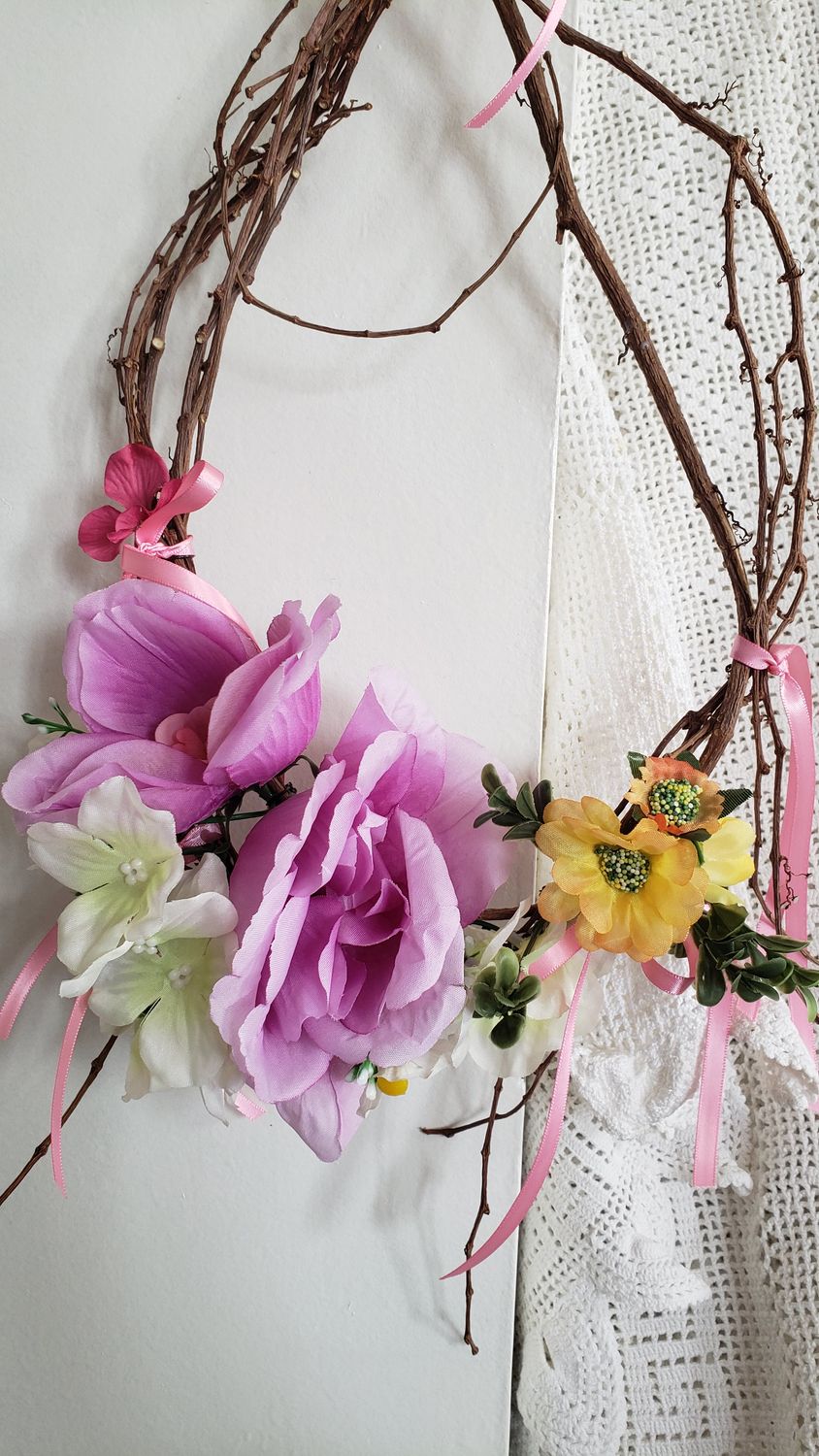 Couronne en collier – vue 2 – création faite main, Fleur et Chuchotement