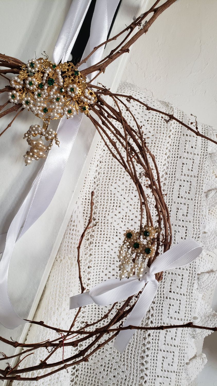 Couronne esprit joyau – vue 4 – création faite main, Fleur et Chuchotement