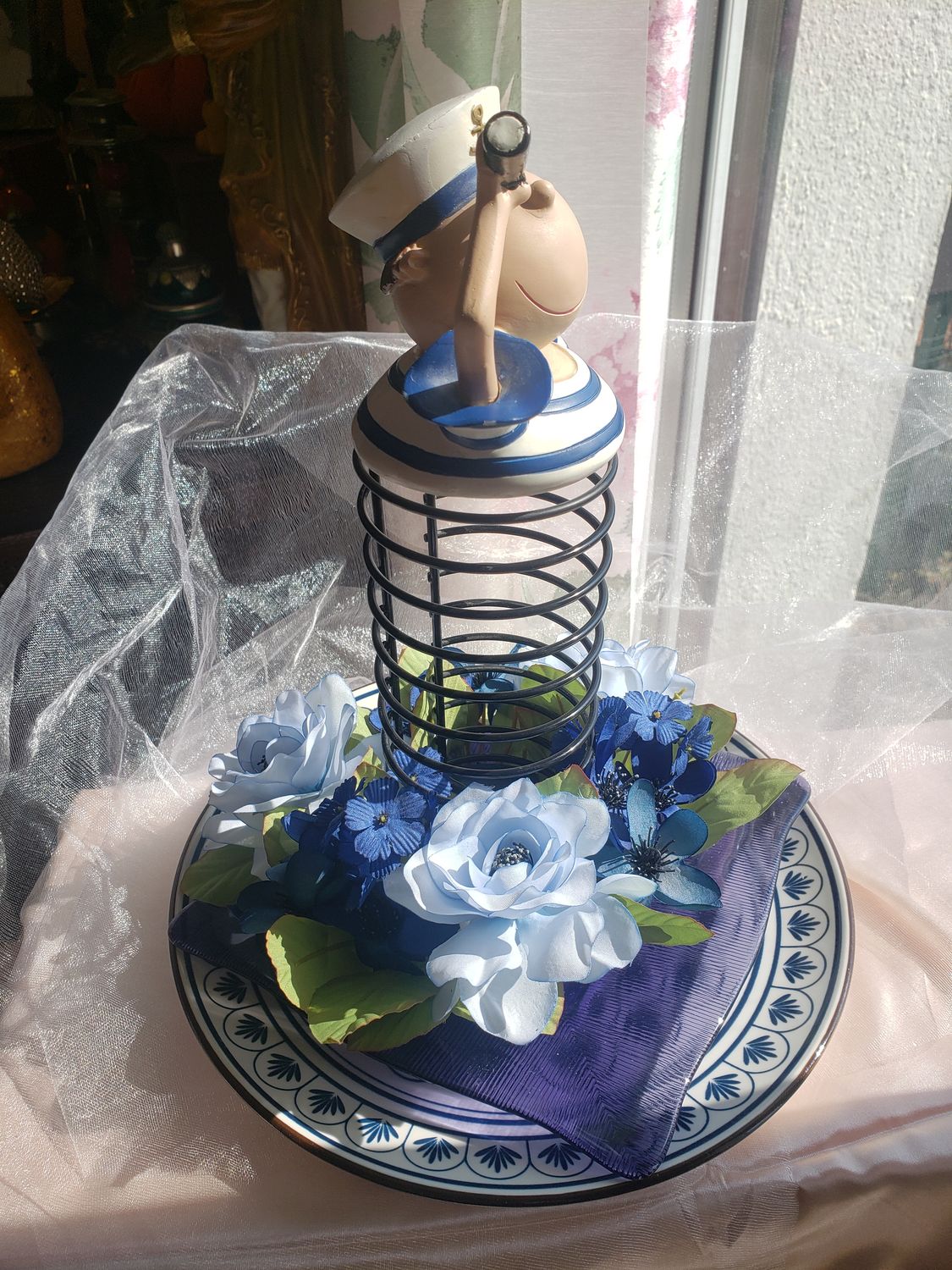Matelot aux fleurs bleues – vue 2 – création faite main, Fleur et Chuchotement