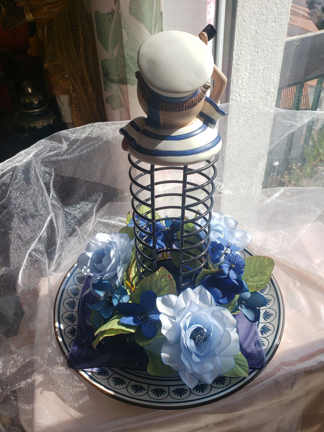 Matelot aux fleurs bleues – vue 3 – création faite main, Fleur et Chuchotement