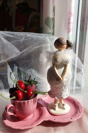 Pin up aux belles cerises – création faite main, Fleur et Chuchotement