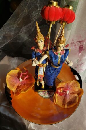 Danse à 2 à bali – création faite main, Fleur et Chuchotement